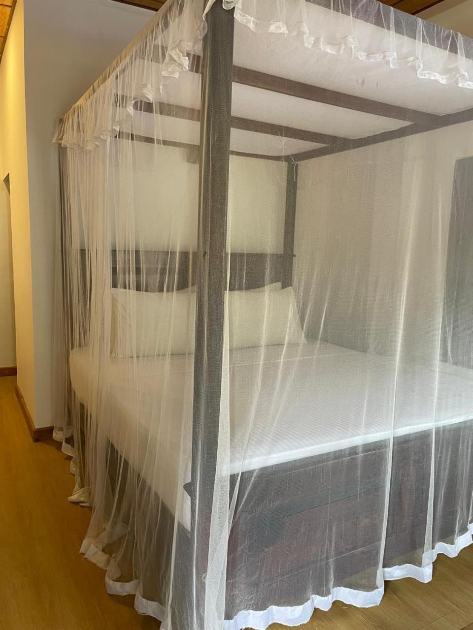 Edward'S Bungalow Tangalle Bagian luar foto